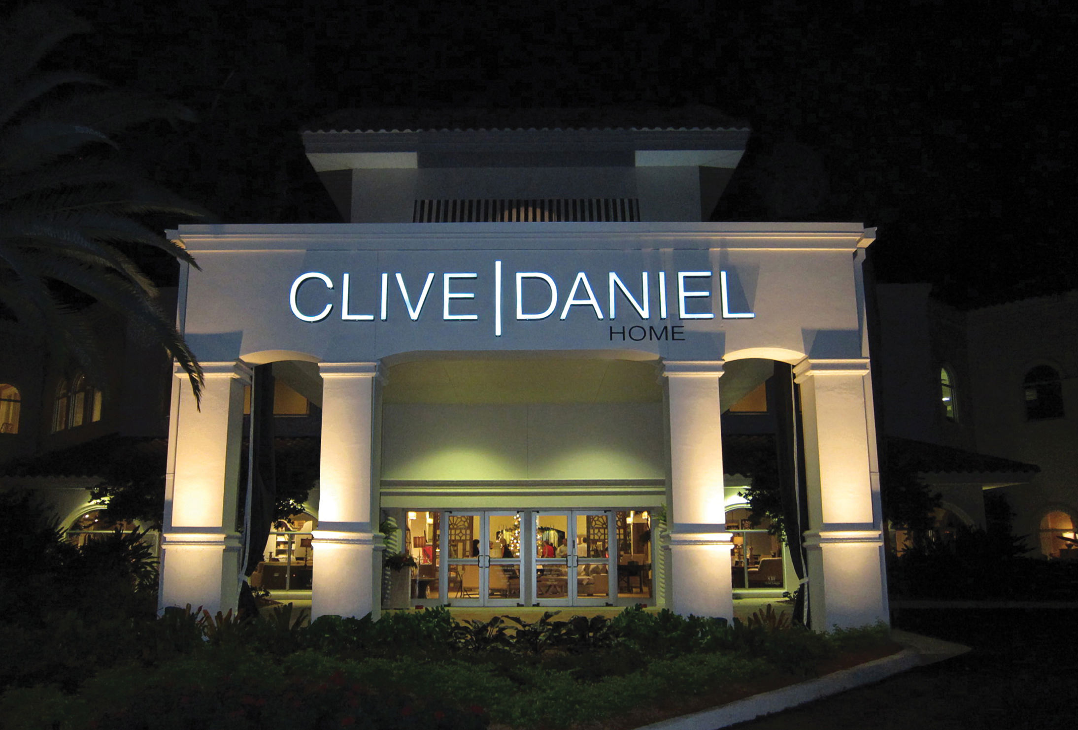 Clive Daniel Home
